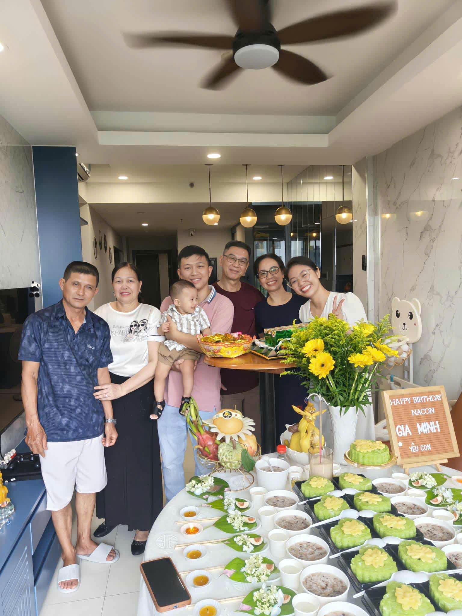 Ảnh gia đình ấm áp